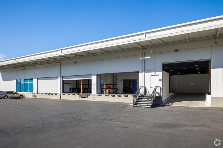 More Photos Of 245 S Spruce Ave, South San Francisco Distribution For Lease