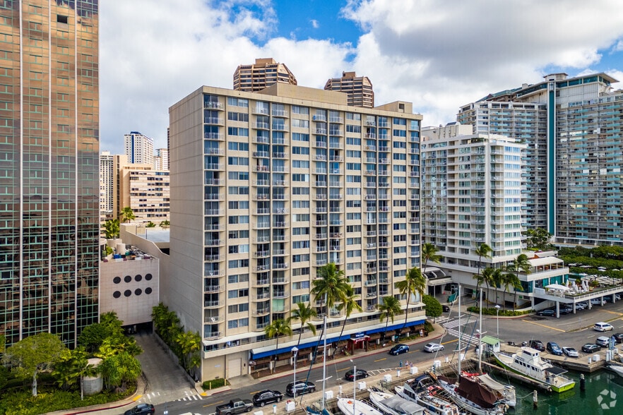More Photos Of 1765 Ala Moana Blvd, Honolulu Apartments For Lease
