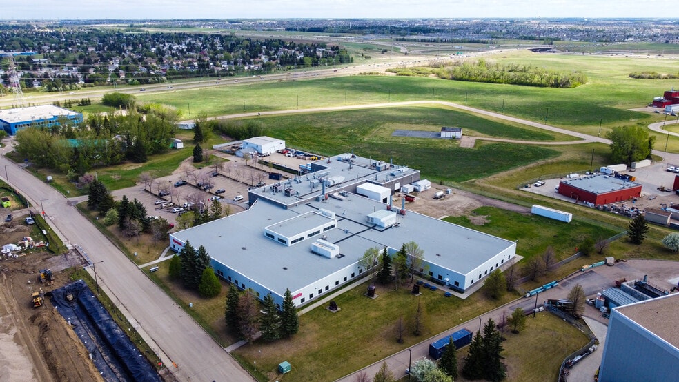 More Photos Of 9421 17 Av NW, Edmonton Office For Sale