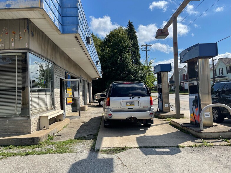 More Photos Of 2400 Ligonier St, Latrobe Auto Repair For Sale