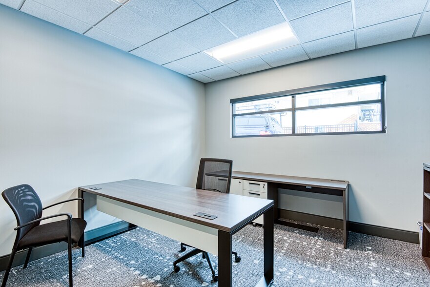 More Photos Of 1823 Ford St, Golden Office Residential For Lease
