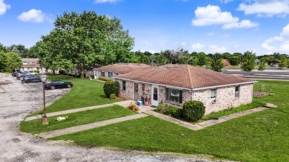 More Photos Of 318 Rae Ct, Willard Apartments For Sale