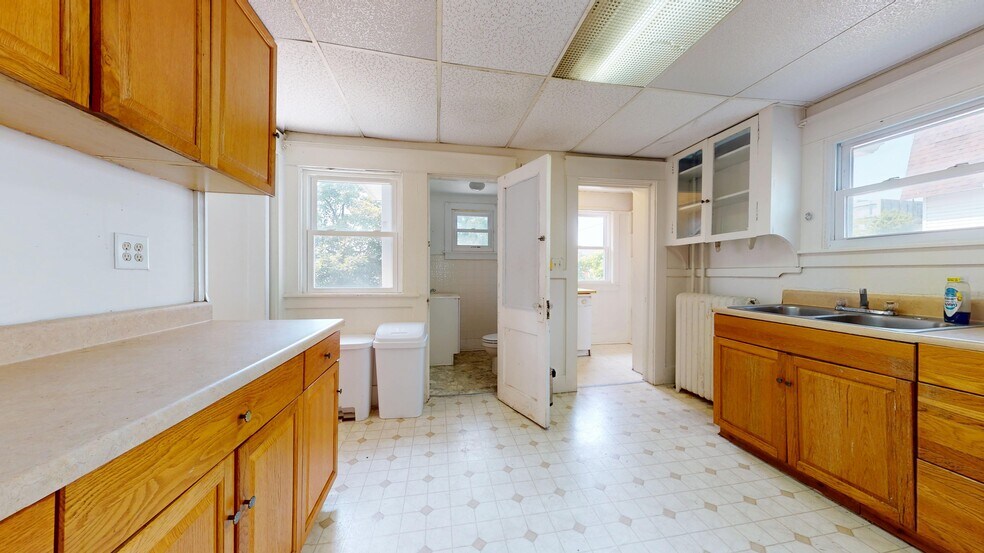 More Photos Of 214 Delaware Ave, Ithaca Apartments For Sale