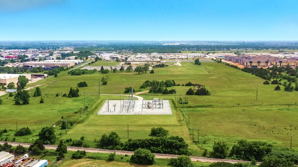 More Photos Of 10321 W Reno Ave, Oklahoma City Manufacturing For Sale