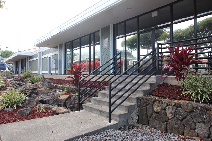 More Photos Of 75-5722 Hanama Pl, Kailua Kona Freestanding For Lease