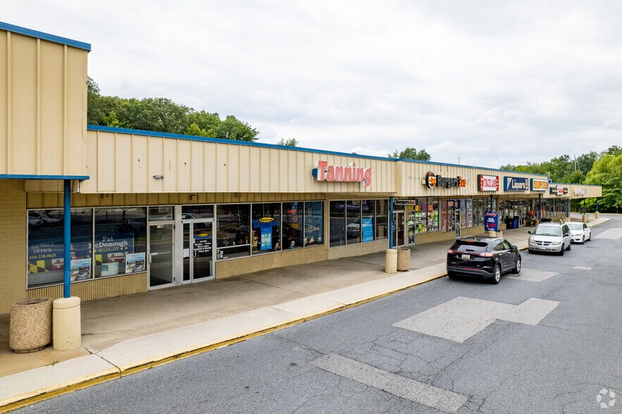 More Photos Of 120-168 Carroll Island Rd, Baltimore Unknown For Lease