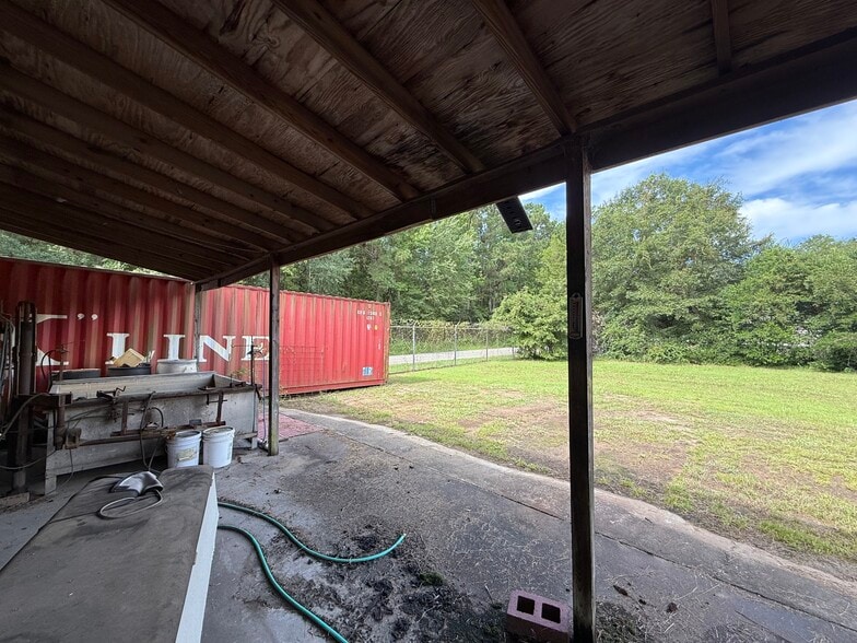 More Photos Of 321 Williamsburg County hwy, Kingstree Warehouse For Sale