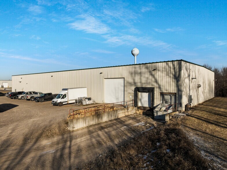 More Photos Of 653 Tower Dr, Cadott Manufacturing For Sale