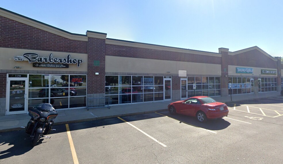 Primary Photo Of 1148-1166 Westowne Dr, Neenah Unknown For Lease