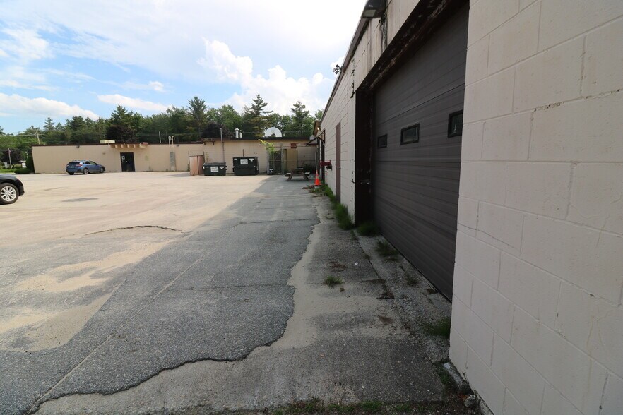 More Photos Of 7 Knight St, Jaffrey Industrial For Sale