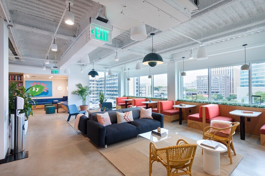 More Photos Of 316 W 12th St, Austin Office For Lease