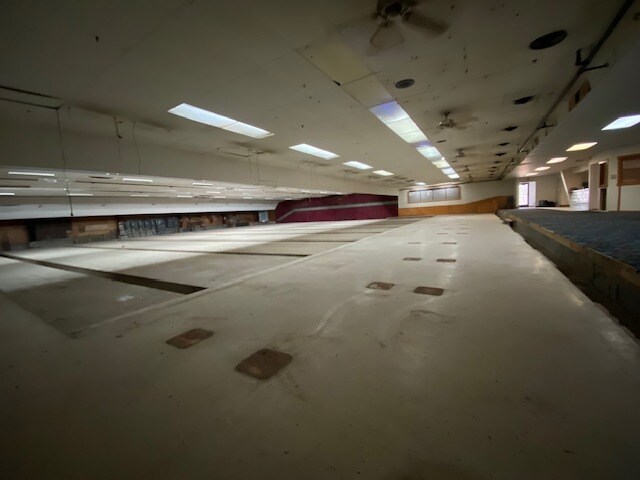 More Photos Of 2525 Dixon St, Stevens Point Light Manufacturing For Lease