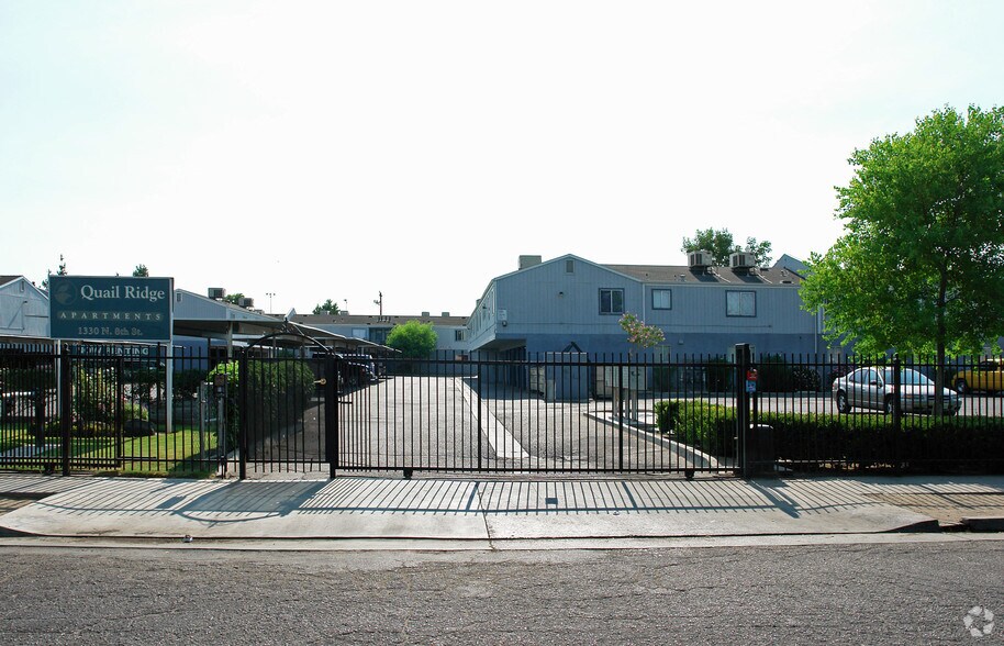Primary Photo Of 1330-1334 N 8th St, Fresno Apartments For Sale