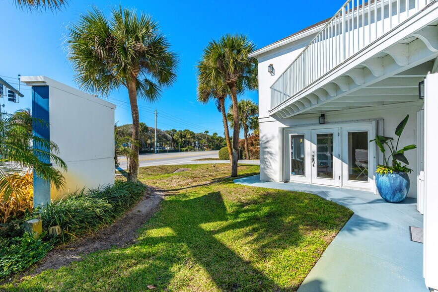 More Photos Of 9300 N A1A, Vero Beach Freestanding For Sale