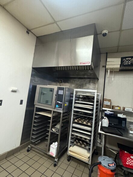 More Photos Of 1985 Route 22 W, Scotch Plains Storefront Retail Office For Lease