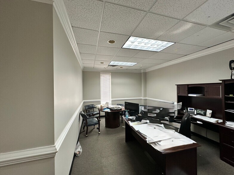 More Photos Of 1385 Weber Industrial Dr, Cumming Distribution For Lease