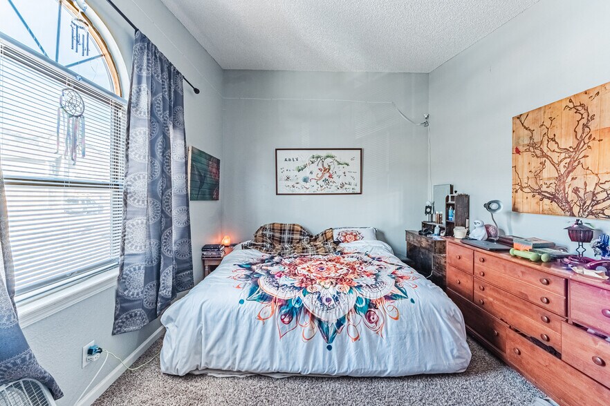 More Photos Of 6970 Peyote Way, Colorado Springs Apartments For Sale