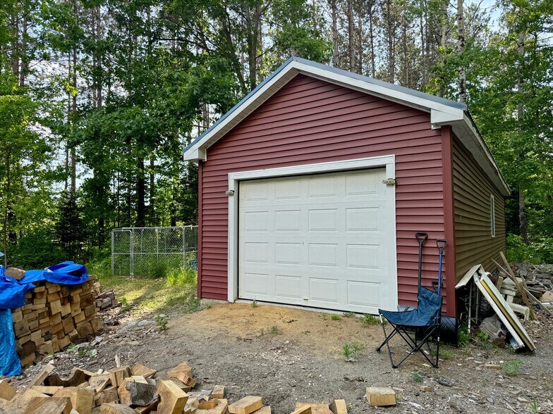 More Photos Of 382 Water St, Guilford Hotel For Sale