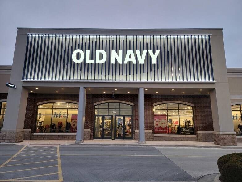 More Photos Of 2453-2587 Sycamore Rd, Dekalb Unknown For Lease