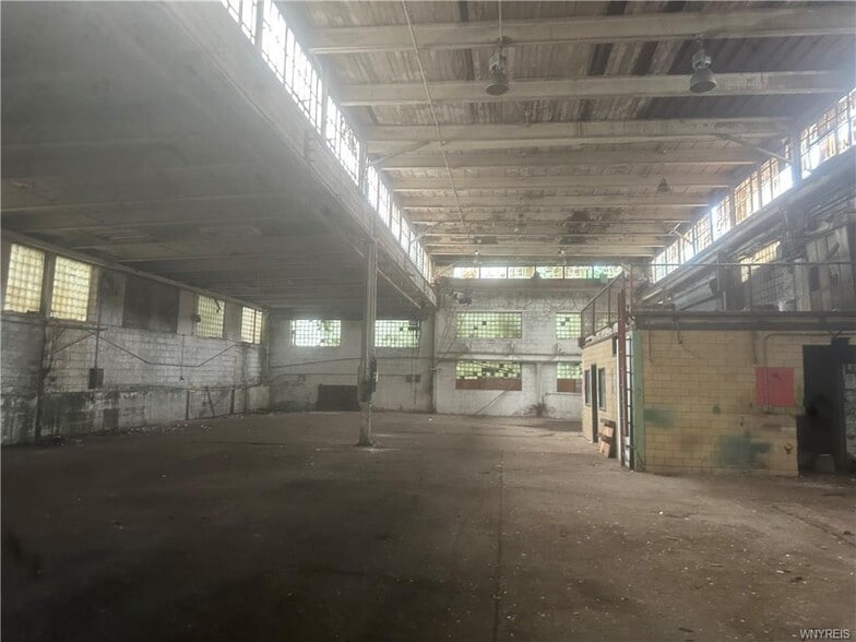 More Photos Of 1791 Fillmore Ave, Buffalo Distribution For Lease