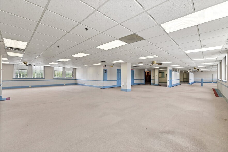 More Photos Of 380 N Main St, Mansfield Office Residential For Sale