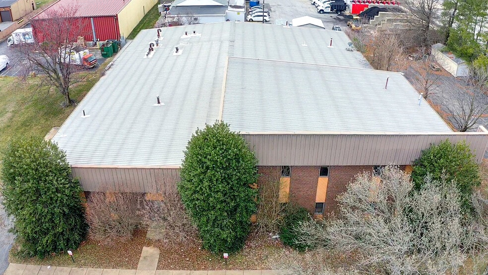 More Photos Of 200 Century Blvd, New Castle Warehouse For Sale