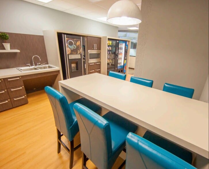 More Photos Of 1023 Main St, Conway Bank For Lease