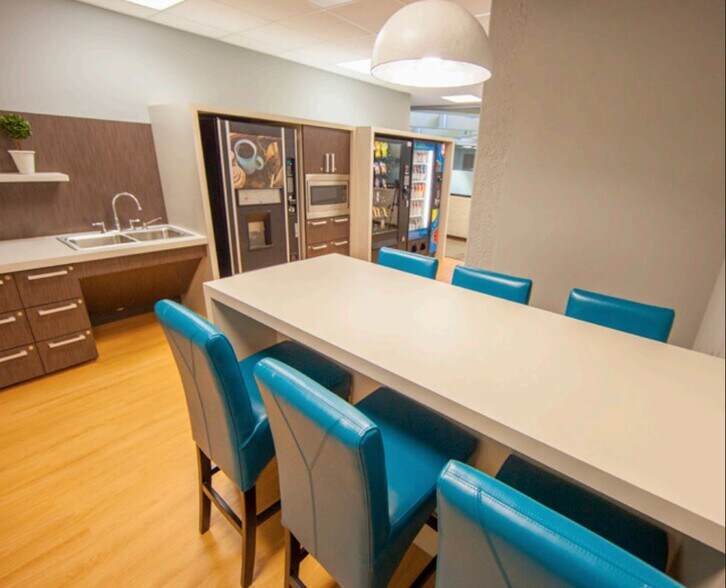 More Photos Of 1023 Main St, Conway Bank For Lease