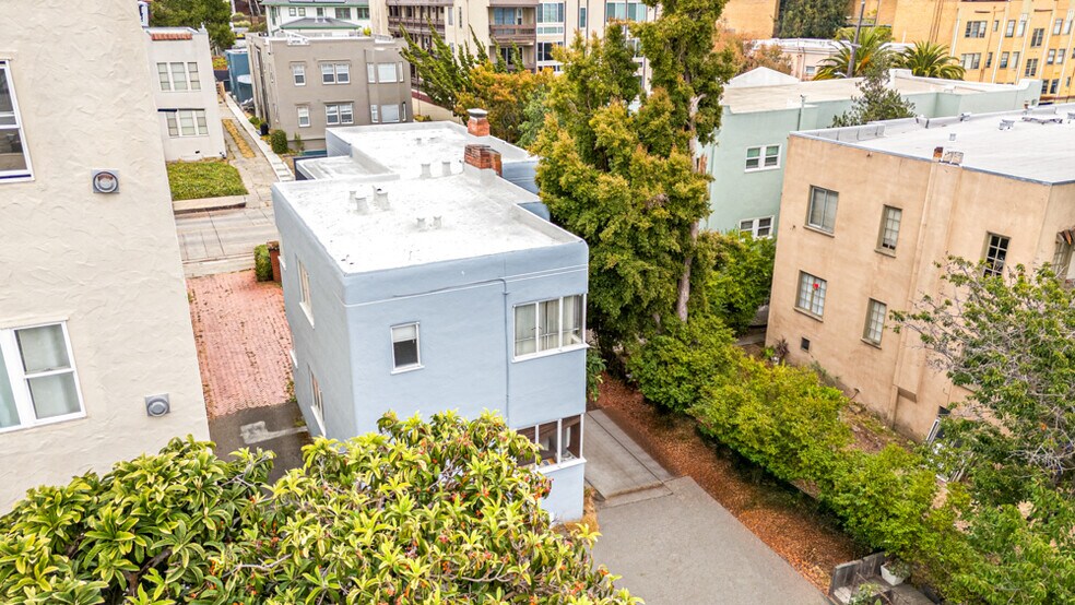 More Photos Of 1682 Oxford St, Berkeley Apartments For Sale