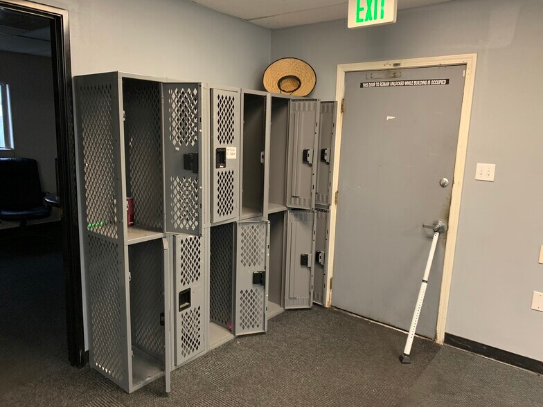 More Photos Of 1409 Rollins Rd, Burlingame Land For Lease