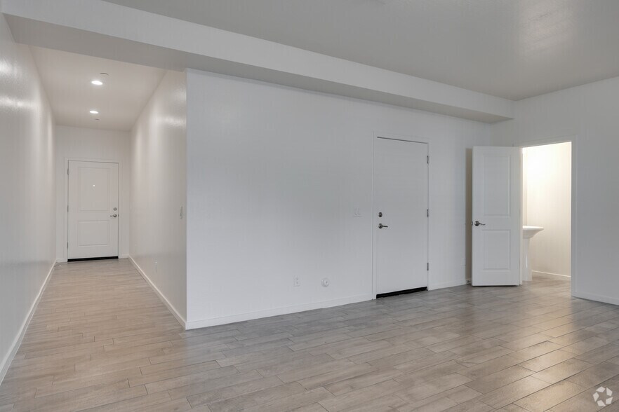 More Photos Of 701 N McQueen Rd, Chandler Apartments For Sale