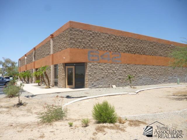 More Photos Of 642 E 39th Pl, Yuma Flex For Sale