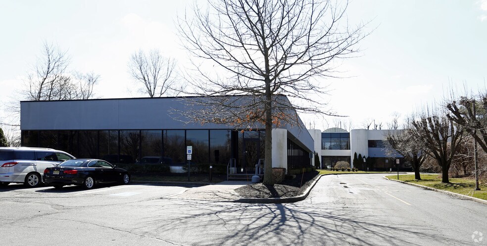 More Photos Of 107 Monmouth Rd, West Long Branch Medical For Lease