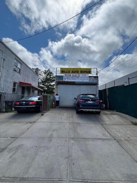 More Photos Of 992 Remsen Ave, Brooklyn Light Manufacturing For Sale