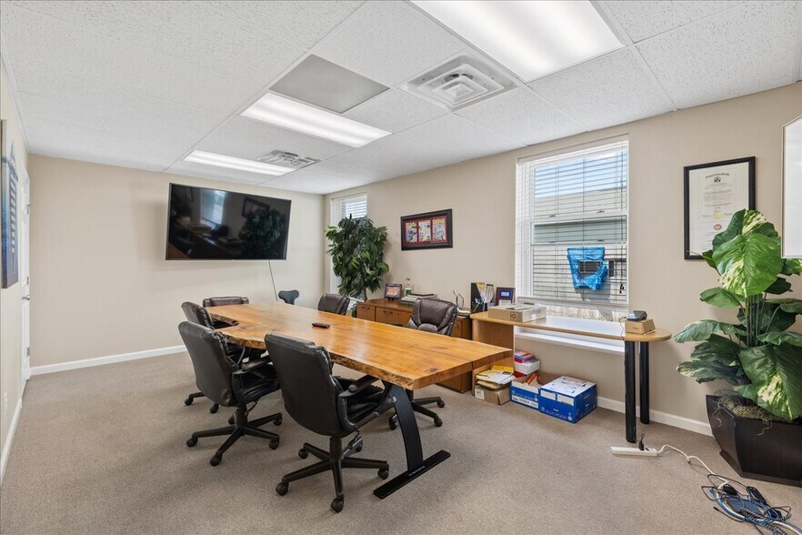 More Photos Of 411 N High St, Millville Medical For Sale