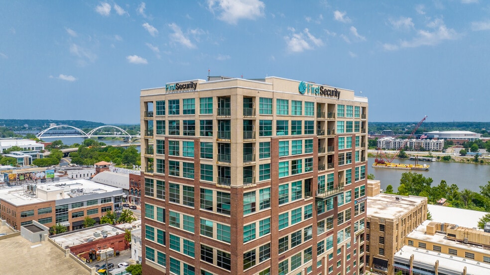 More Photos Of 521 President Clinton Ave, Little Rock Office Residential For Sale
