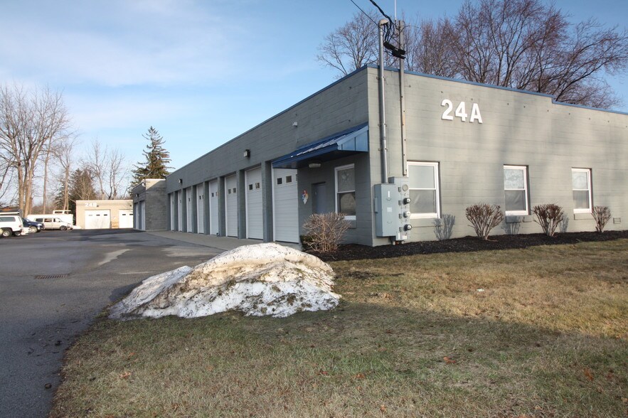 More Photos Of 24 Lishakill Rd, Albany Warehouse For Lease