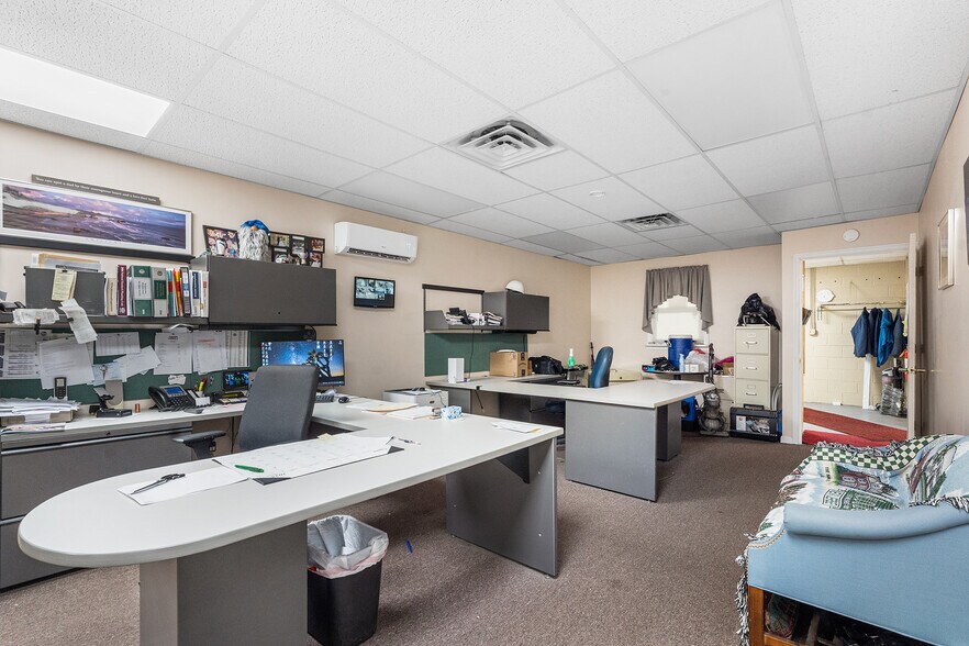 More Photos Of 257 W Nicholson Rd, Audubon Office For Sale
