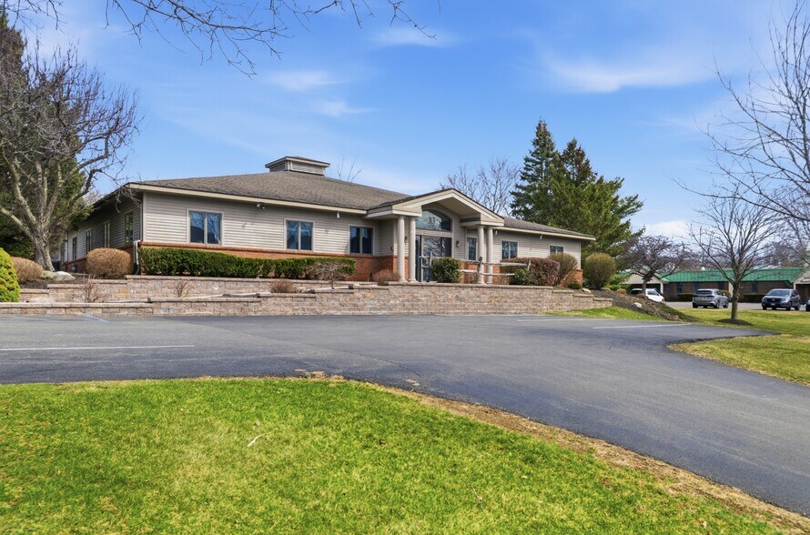 More Photos Of 33 Century Hill Dr, Latham Office For Sale