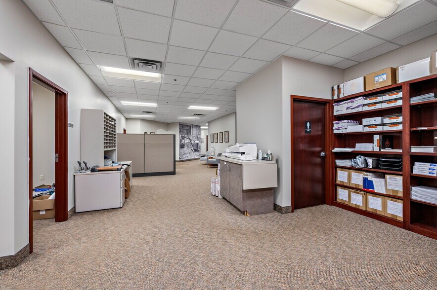 More Photos Of 1481 81st Ave NE, Spring Lake Park Office For Sale