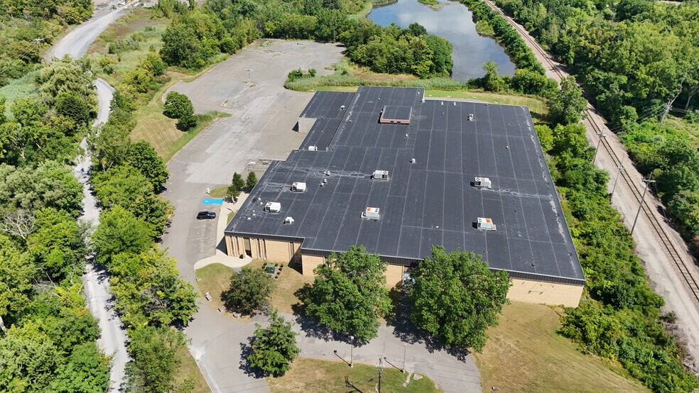 More Photos Of 21 Elm St, Watervliet Manufacturing For Sale