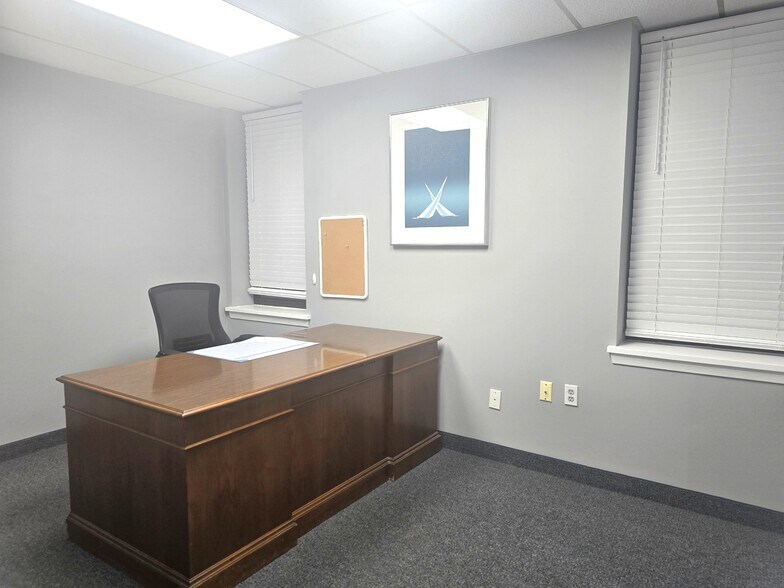 More Photos Of 881 Allwood Rd, Clifton Medical For Lease