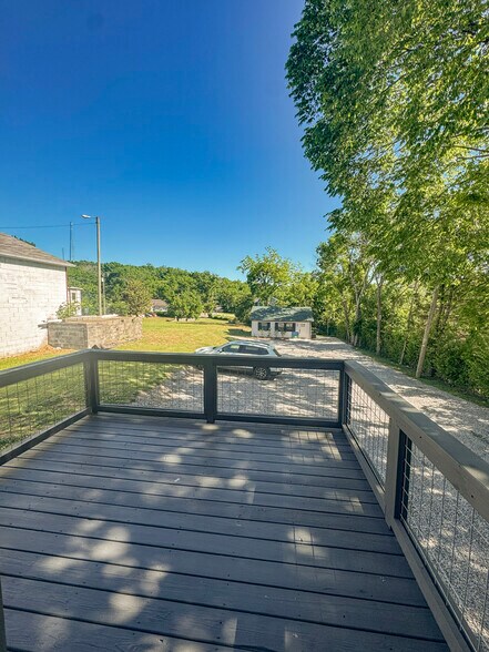 More Photos Of 709 Hart Ln, Nashville Office For Lease