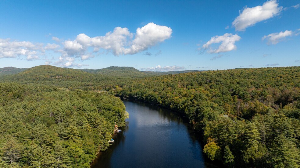 More Photos Of 365 E River Dr, Lake Luzerne Hotel For Sale