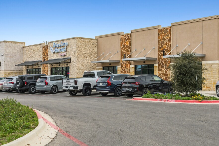 More Photos Of 2980 Joe Dimaggio Blvd, Round Rock Unknown For Lease