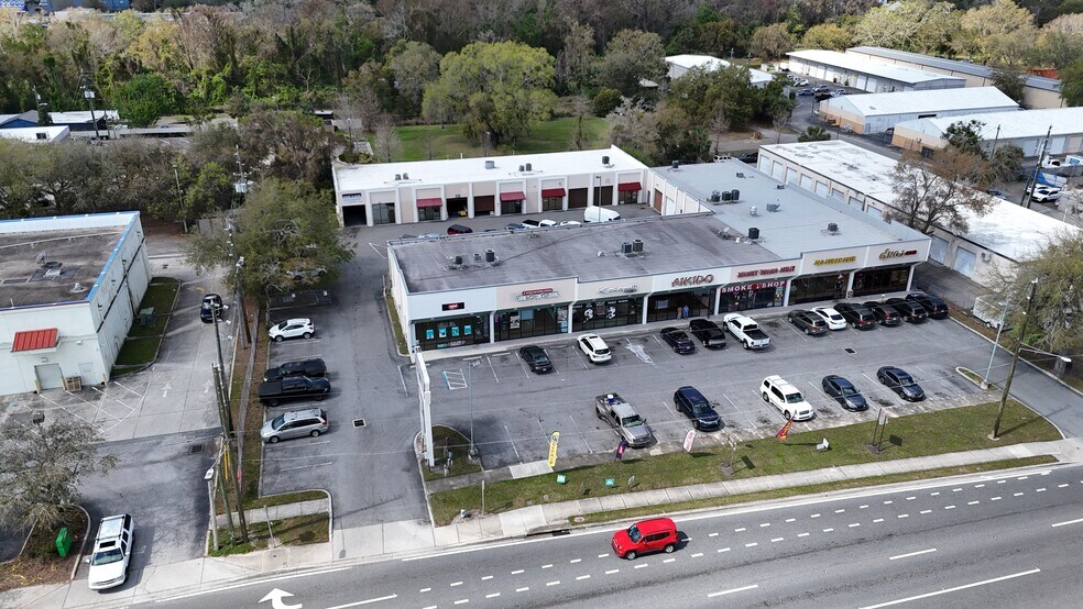 More Photos Of 1652-1704 N Goldenrod Rd, Orlando General Retail For Sale