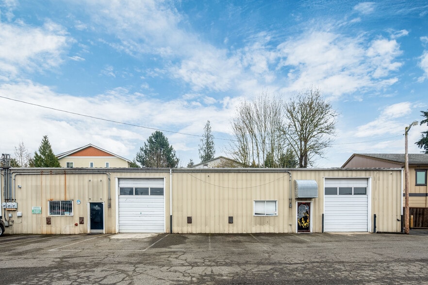 Primary Photo Of 1033 Avenue D, Snohomish Storefront For Lease