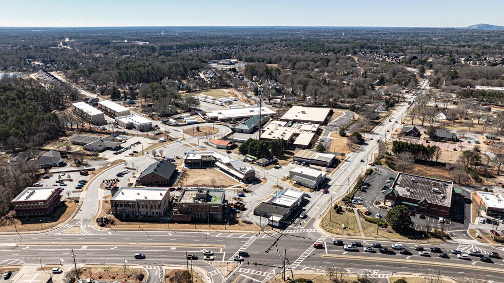 More Photos Of 410 Grayson Pky, Grayson Storefront For Sale