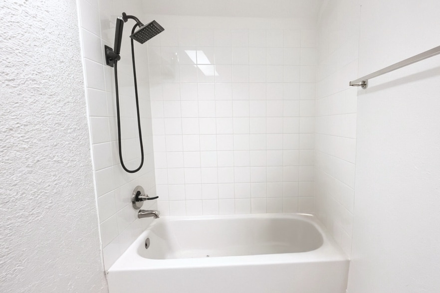 More Photos Of 999 W Prospect Rd, Oakland Park Apartments For Sale