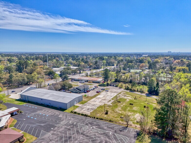 More Photos Of 69 Jessamine Ave, Georgetown Flex For Lease